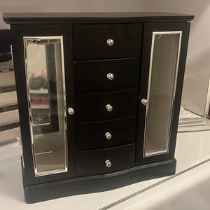 Black jewelry box
